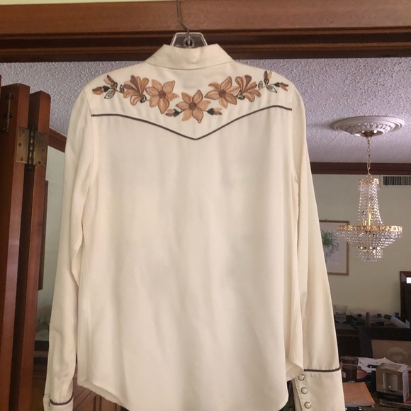 Cowgirl button down shirt - Picture 2 of 3